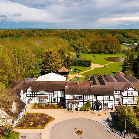 The Limes Country Lodge Hotel & Admiral Restaurant Solihull Extérieur photo