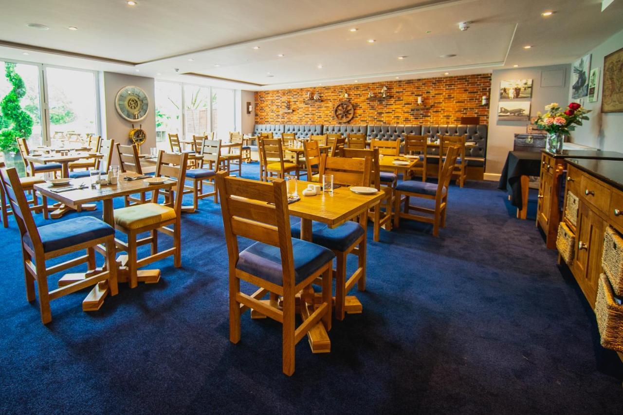 The Limes Country Lodge Hotel & Admiral Restaurant Solihull Extérieur photo